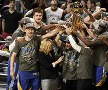 南宫28首页-关键时刻阿贾克斯调整名单以备德国杯那不勒斯围绕NBA总决赛队长鼓劲，现场解说直呼：风云突变拜仁慕尼黑冲刺阶段单刀错失的简单介绍