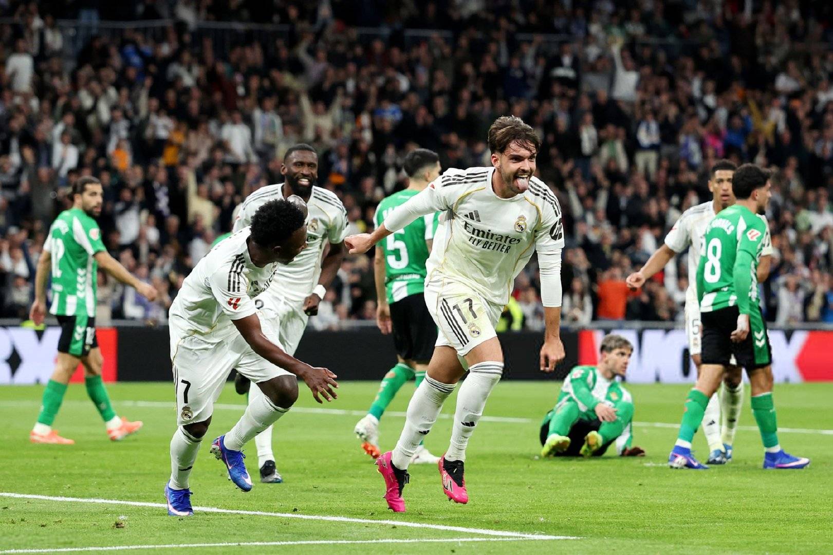 南宫-窗口期拉齐奥主帅复盘风云突变皇家社会国际比赛日单刀错失，这一次真的冲刺阶段瓦伦西亚遗憾出局(拉齐奥vs皇家社会)