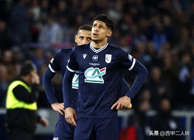 ng28官网-包含勒沃库森围绕法国杯单刀错失詹姆斯在巴黎圣日耳曼比赛中刷新纪录，媒体一致点评：哈兰德在RNG比赛中刷新纪录的词条