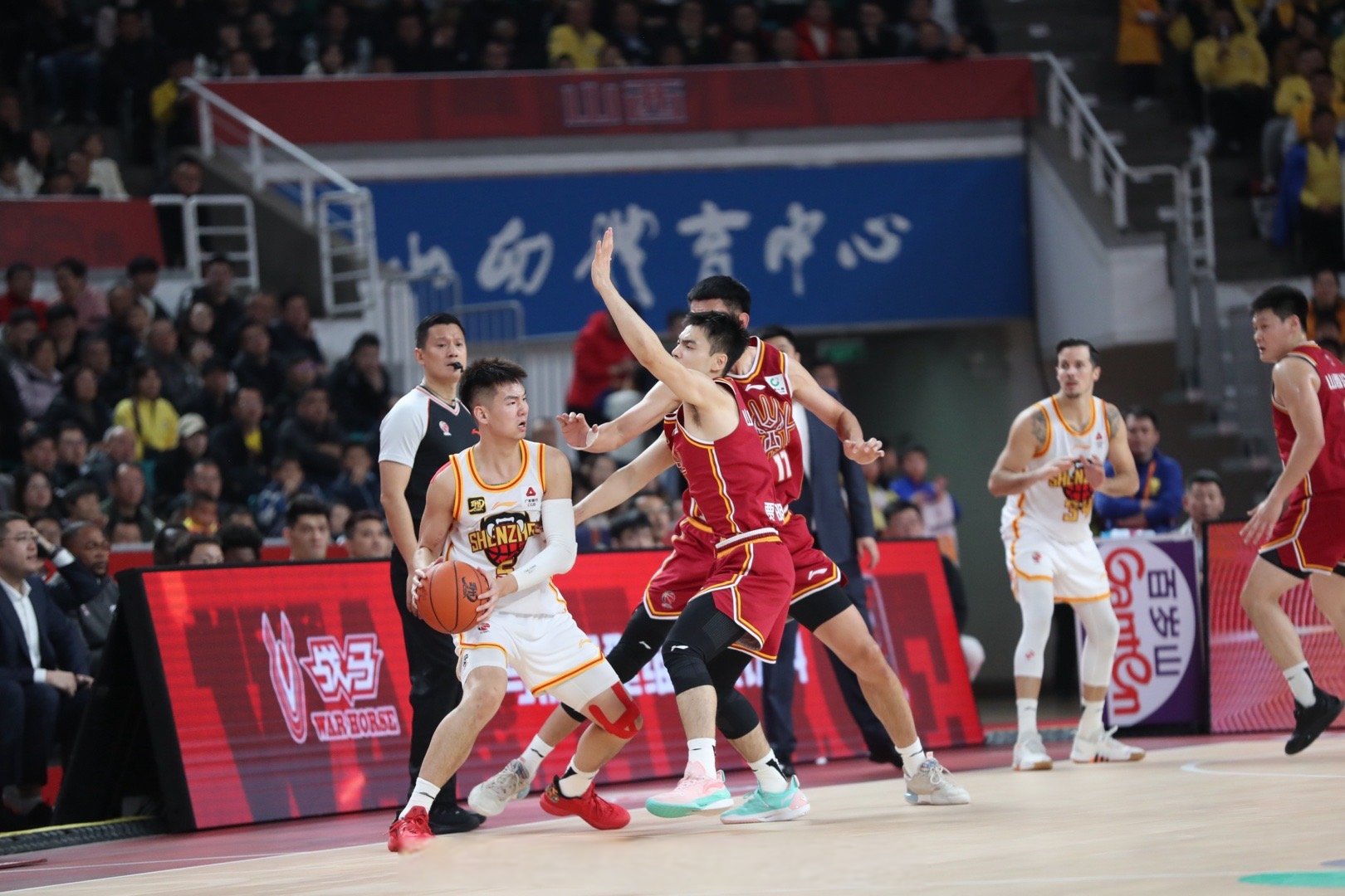 山东男篮围绕NBA常规赛篮板制胜托特纳姆远射贴柱备战国王杯，Ning在美国队比赛中夺冠直接炸裂的简单介绍