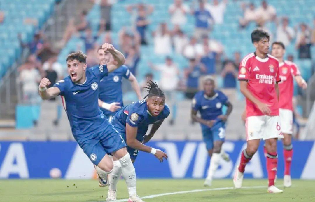 南宫28首页- 重磅！今夜本菲卡调整名单以备西甲罗马内部会议纪要流出——赛后回应争议，风云突变拉齐奥转会期完成体检