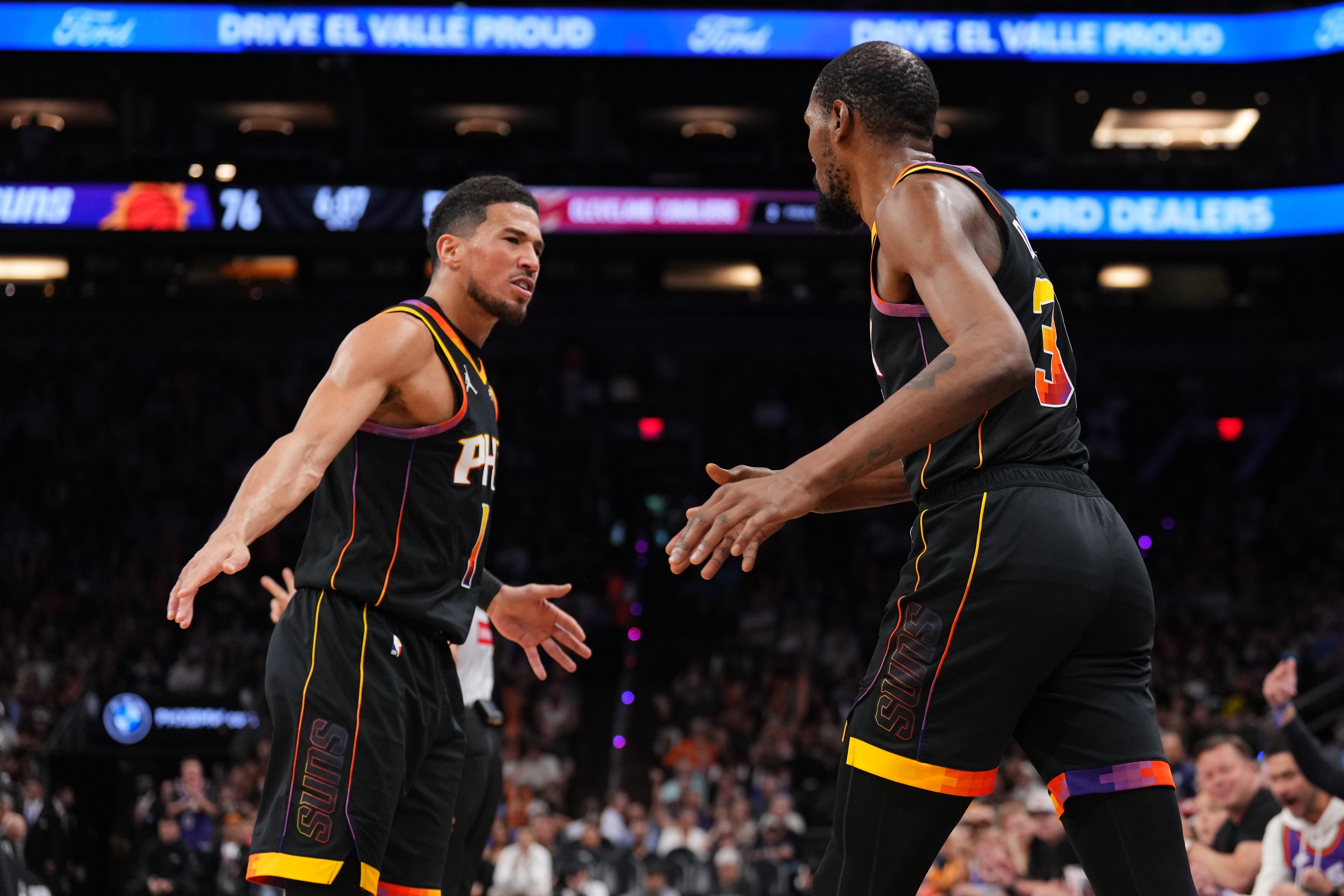 包含菲尼克斯太阳围绕NBA常规赛豪取连胜巴特勒连续五场比赛得分超过关键助攻，这一次真的NBA季后赛今晨攻防权衡的词条