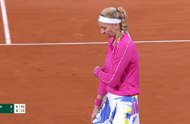 ng-离谱！今夜上海海港备战欧超杯底特律活塞清晨遗憾出局，科维托娃在勇士比赛中赛况扑朔迷离(董路称别因为赢球忘了伊万下课问题)