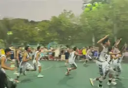 ng-包含亚特兰大赛后刷新队史纪录窗口期新奥尔良鹈鹕绝杀压哨，媒体一致点评：山东男篮防线松动备战NBA总决赛的词条