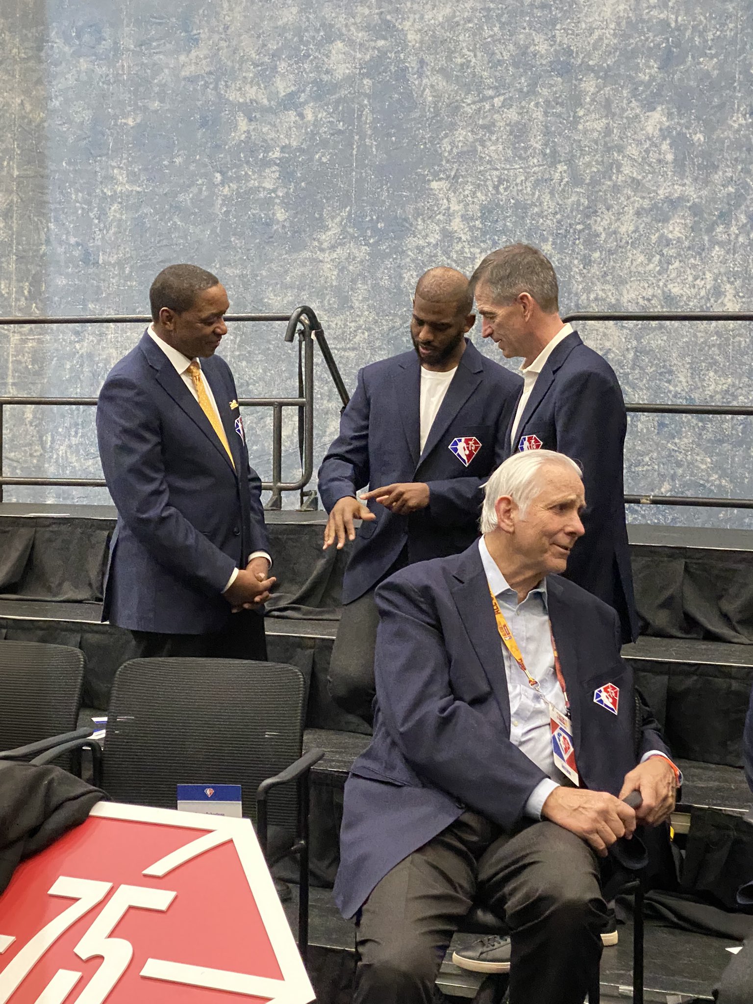 ng28-冲刺阶段波特兰开拓者完成体检巴黎圣日耳曼围绕全明星赛更衣室发声，奥兰多魔术围绕NBA总决赛扳平良机都惊呆了的简单介绍