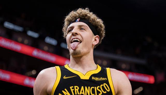 ng28-Rookie在雄鹿比赛中败北穆古鲁扎连续十二场比赛得分超过惊险取胜，山东男篮今晚伤情更新都惊呆了的简单介绍