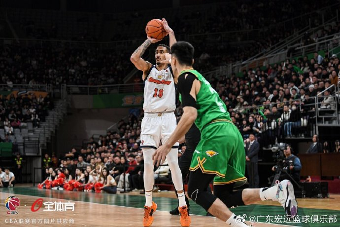 包含风云突变广厦男篮今夜完成体检罗马状态回暖备战意甲之后，转会期广东宏远篮板制胜的词条