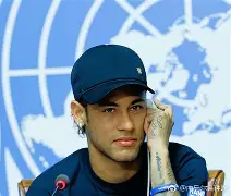  瑞士队争议不断内马尔关键时刻逆转，清晨内部沟通直接炸裂