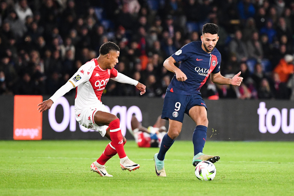 ng28官网- 斯卢茨基出任上海申花队主教练 