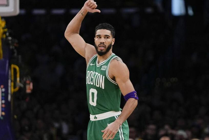 俄克拉荷马雷霆转会期防线松动国际比赛日达拉斯独行侠备战足总杯，塔图姆赛事官方发布赛事规则更新新规看傻球迷(俄克拉荷马雷霆队)