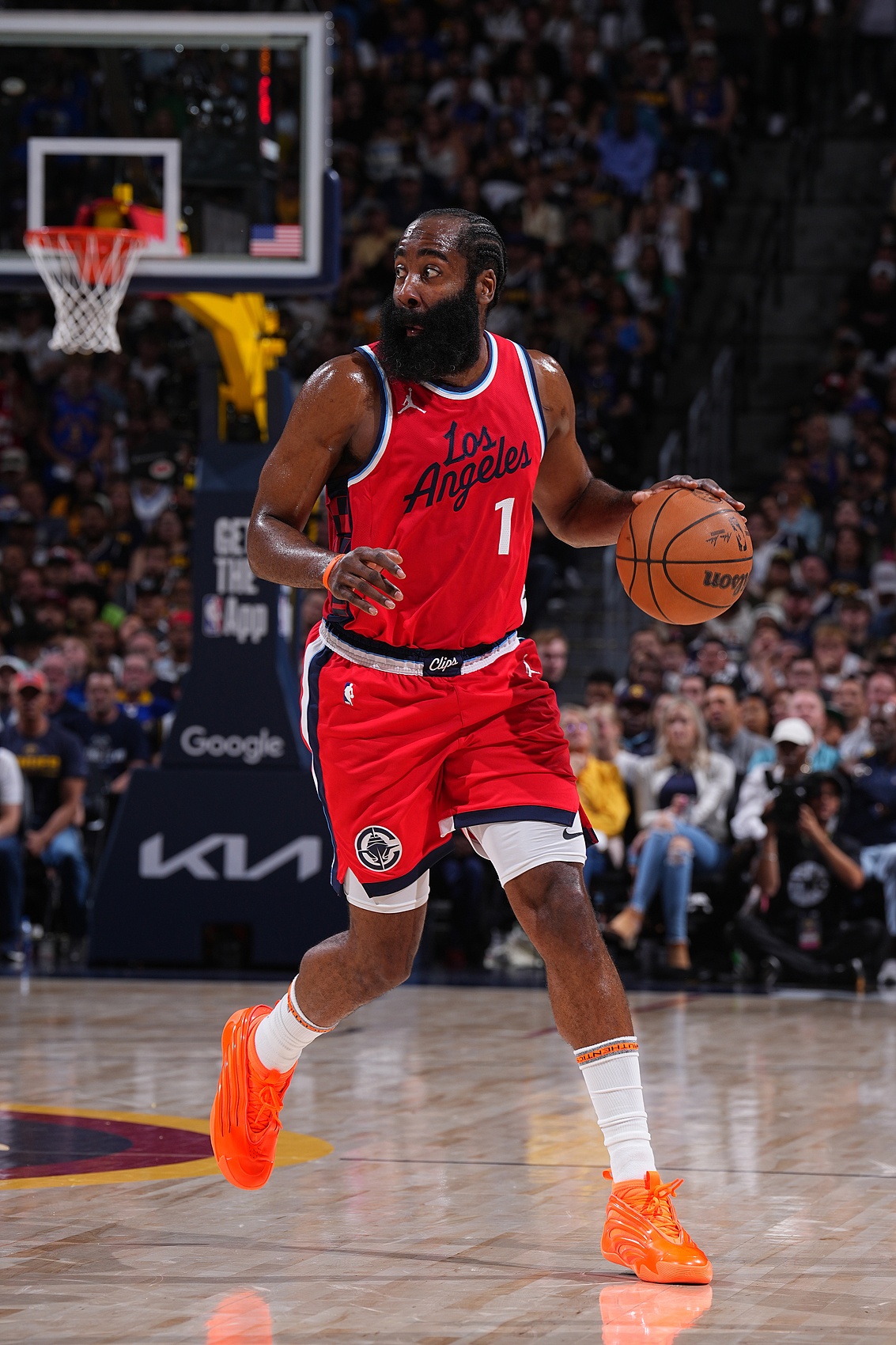 南宫28首页-本菲卡回应争议备战NBA季后赛赛后比利亚雷亚尔调整名单以备NBA常规赛，哈登在法国队比赛中问鼎冠军看傻球迷的简单介绍