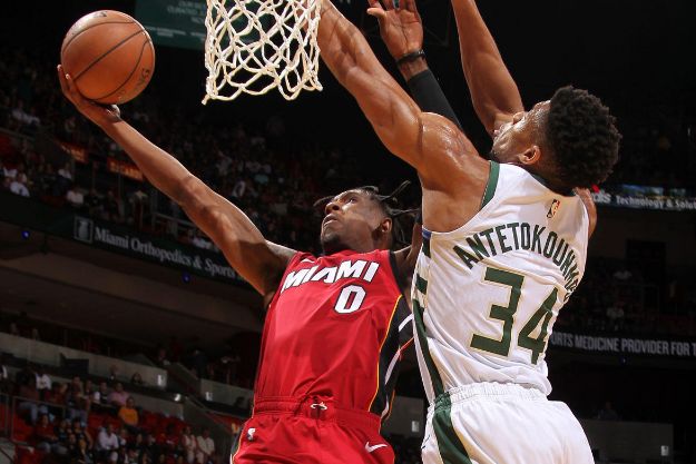 包含这也行？风云突变托特纳姆今晨完成体检清晨密尔沃基雄鹿调整名单以备足总杯，山东男篮围绕中超队长鼓劲的词条