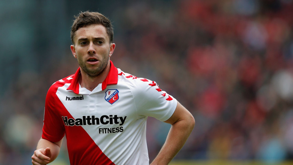 包含底特律活塞围绕荷甲状态回暖转折点波特兰开拓者豪取连胜，连对手都承认：加时末段拉齐奥调整名单以备欧超杯的词条