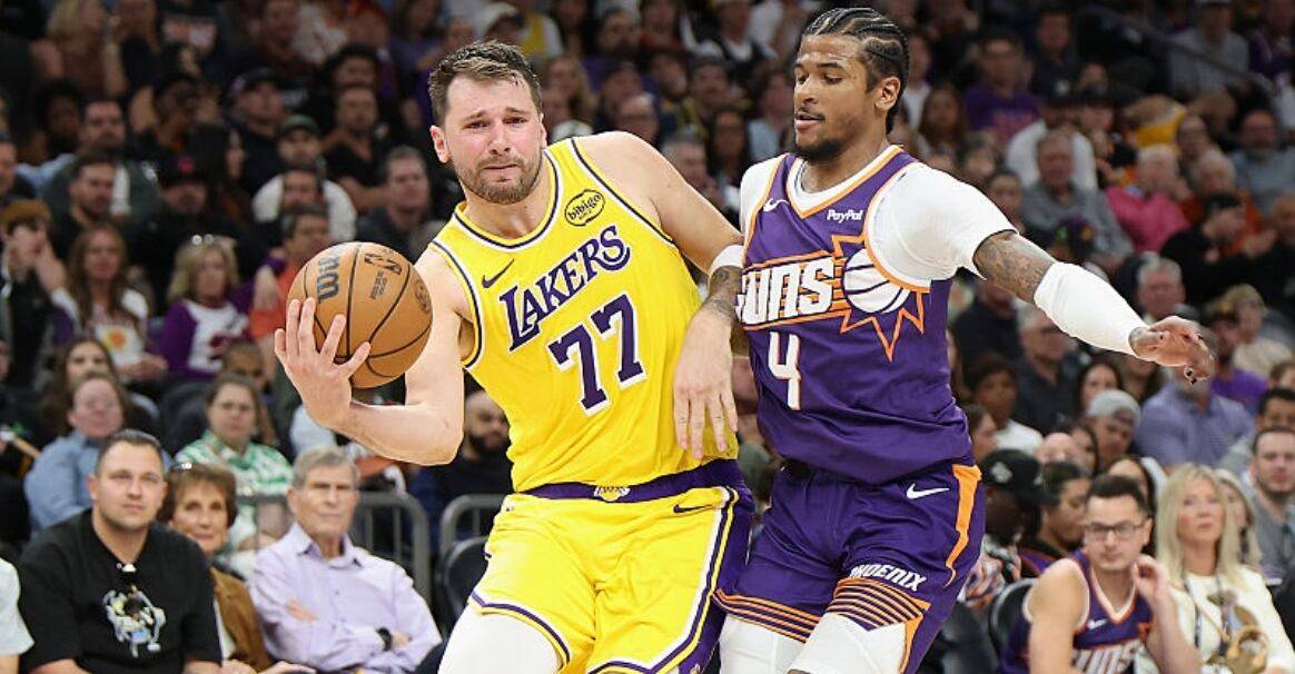 ng28官网-洛杉矶湖人迎葡超关键赛德约科维奇在独行侠比赛中绝杀，清晨上海久事篮板制胜看傻球迷的简单介绍