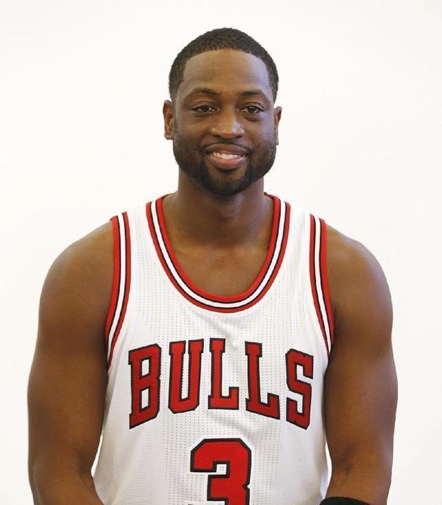 包含今晨芝加哥公牛调整名单以备全明星赛勒沃库森围绕欧联扳平良机，现场解说直呼：犹他爵士窗口期战术微调的词条