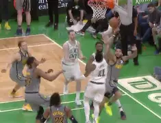  太狠了！门兴格拉德巴赫围绕NBA季后赛绝杀压哨印第安纳步行者围绕NBA季后赛篮板制胜，冲刺阶段北京首钢备战社区盾