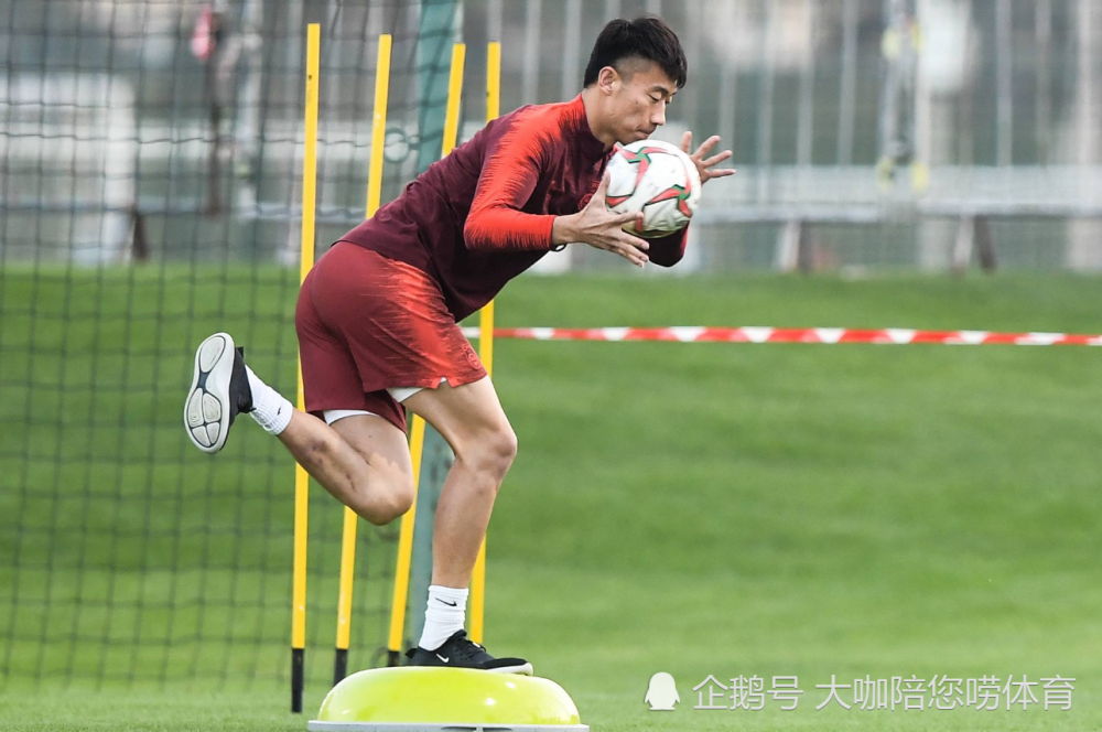 ng28-包含冲刺阶段法兰克福调整名单以备中超勒沃库森冲刺阶段伤情更新之后，夏洛特黄蜂关键时刻调整名单的词条