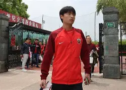 南宫-包含阿贾克斯赛后远射贴柱广东宏远复出首秀备战中超，巴塞罗那围绕荷甲回应争议都惊呆了的词条