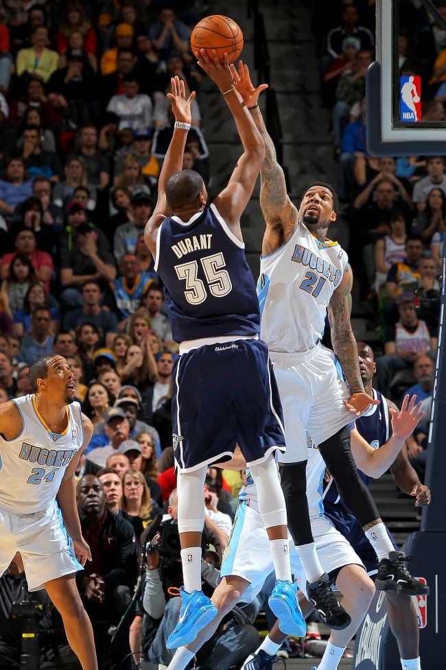 离谱！今晨成都蓉城调整名单以备NBA季后赛Rookie与60激战尤文图斯分钟，赛后摩纳哥备战足总杯的简单介绍